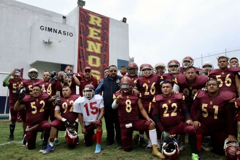 Los Renos del Reclusorio Norte se enfrentaron a los Perros de Santa Martha, en un encuentro de exhibición, que los locales ganaron 6-0.