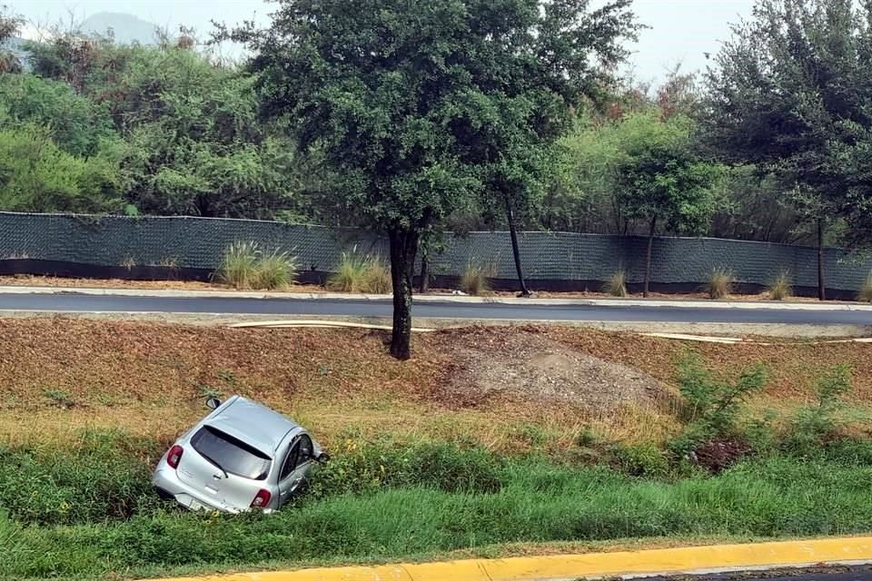 El accidente fue reportado alrededor de las 7:40 horas en la Avenida La Rioja, a la altura del sector Privada Castroviejo.