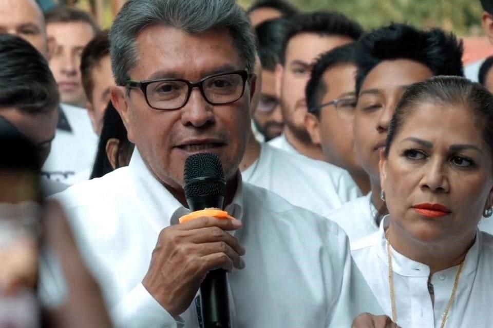 Ricardo Monreal arrancó su gira de dos días por Jalisco este 3 de julio.