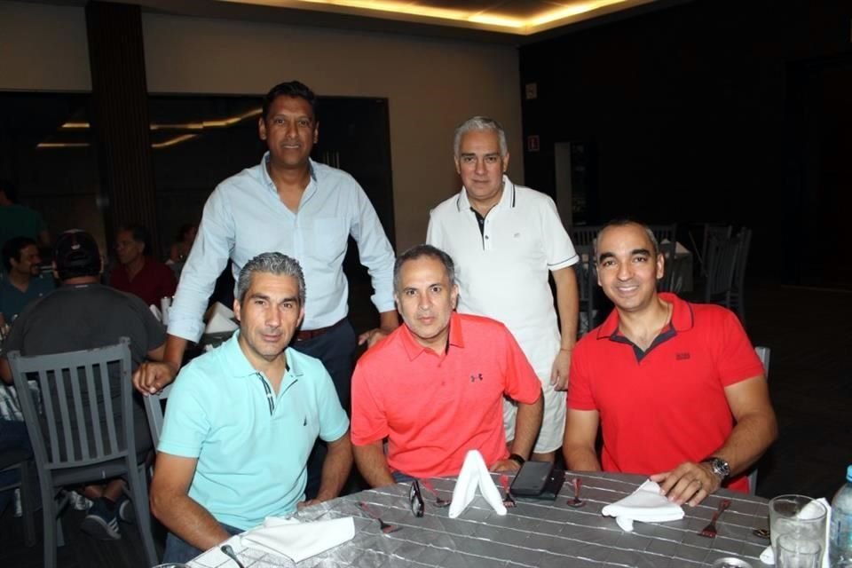 Eduardo Lozano, Sergio Vega, Ricardo Elizondo, Ricardo López y Alejandro Torres