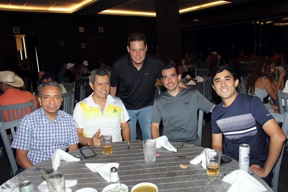 Ignacio Rojas, Luis Gaytán, Humberto Sánchez, Jorge Coello y Guillermo Romo