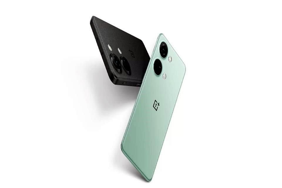 OnePlus Nord 3 está disponible en los colores gris y verde.