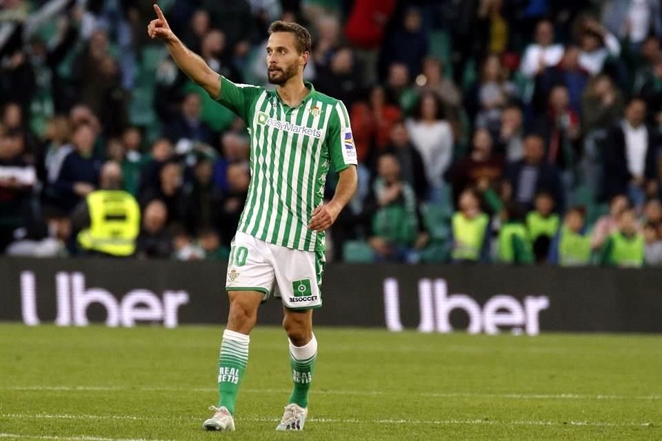 Sergio Canales llegará a Rayados procedente del Betis.