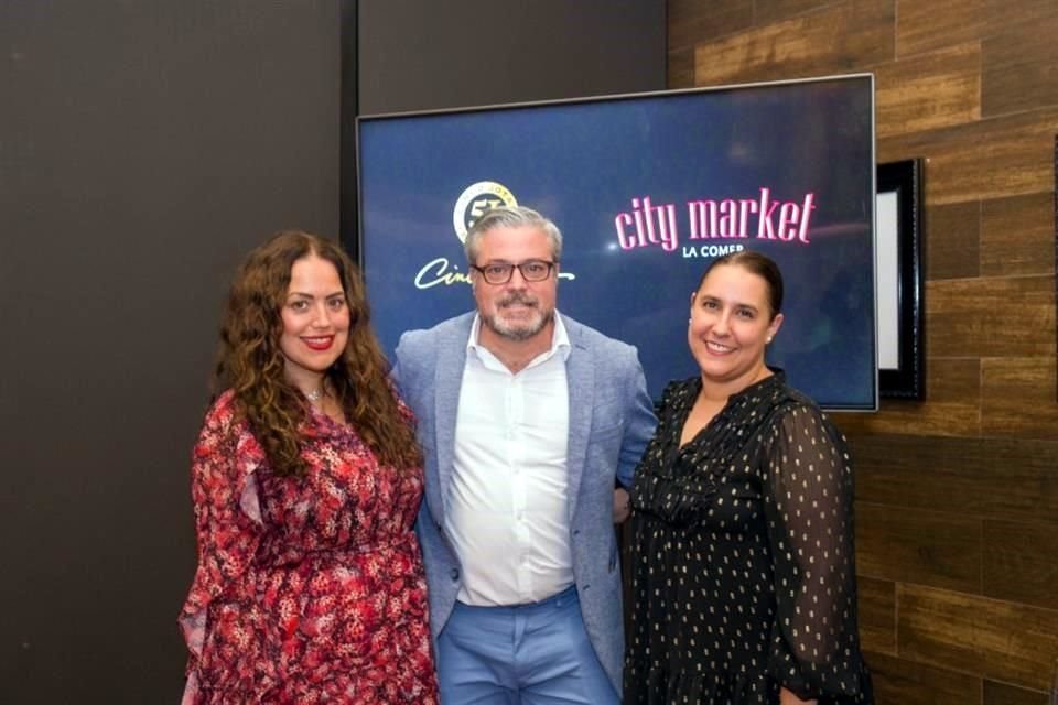 Gretta Villarreal, Leandro D'Addario  y Sandra Valadez