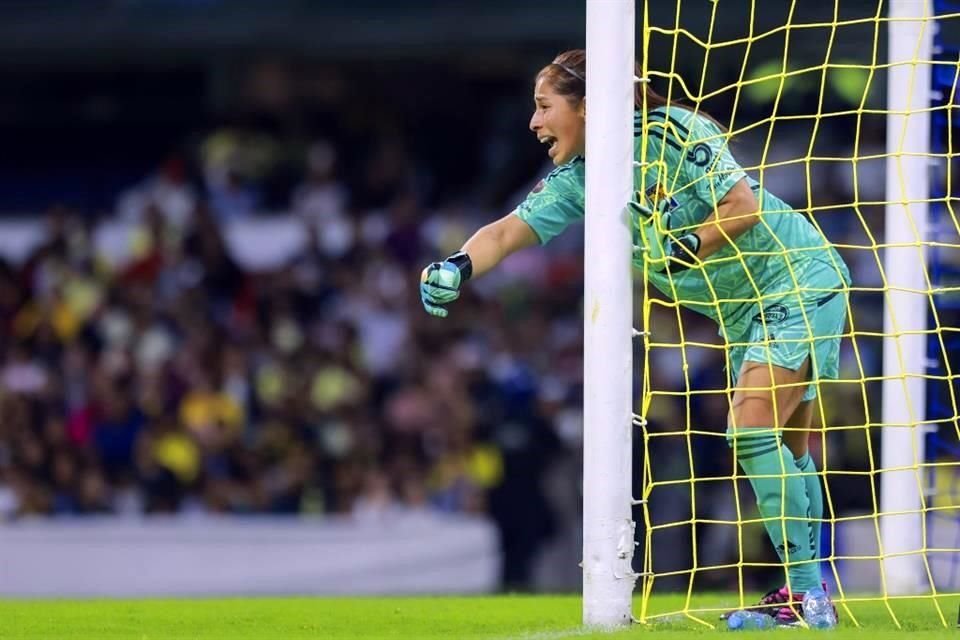 Con doblete de Mía Fishel, Tigres Femenil venció 2-0 al América en la ida del Campeón de Campeones.