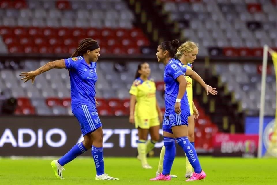 Con doblete de Mía Fishel, Tigres Femenil venció 2-0 al América en la ida del Campeón de Campeones.