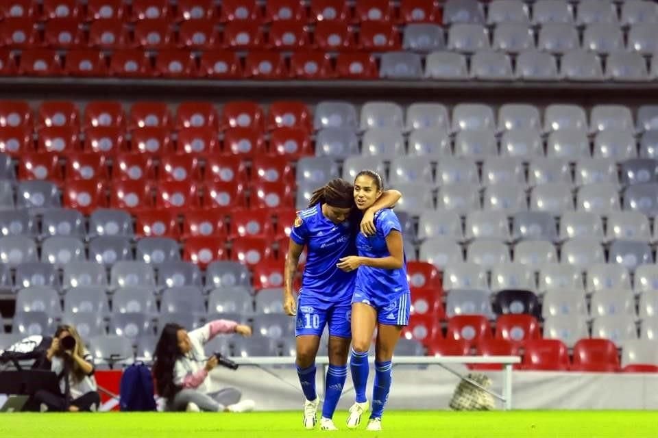 Con doblete de Mía Fishel, Tigres Femenil venció 2-0 al América en la ida del Campeón de Campeones.