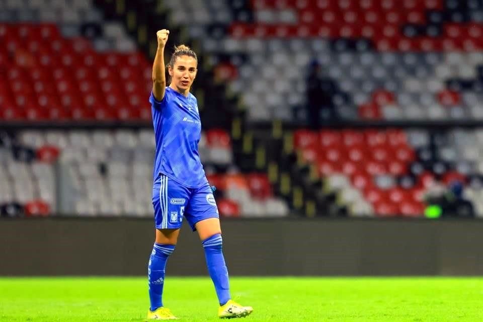 Con doblete de Mía Fishel, Tigres Femenil venció 2-0 al América en la ida del Campeón de Campeones.