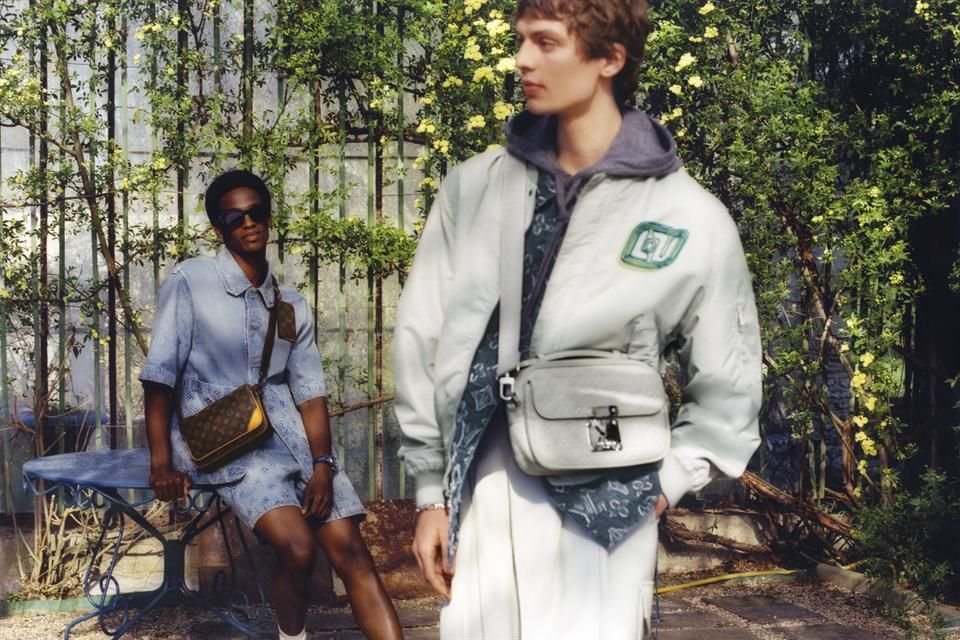 La casa de moda Louis Vuitton lanzó 'Taurillon Monogram' y 'Monogram Macassar', colecciones de accesorios de verano 2023 para hombres.