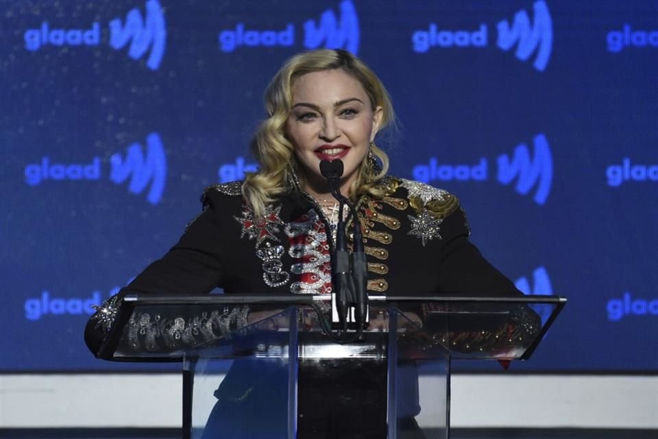 Madonna compartió una mensaje por primera vez después de estar hospitalizada, agradeció a su público y comentó que su gira comenzará en octubre.