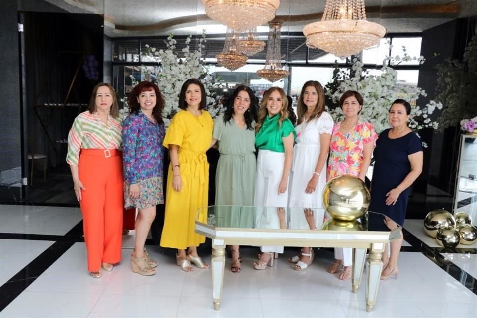 Juany Rocha, Alis de León, Mireya de Pacheco, Cecilia Téllez, Gabriela Medina, Doris Díaz, Norma Garza y Deyanira Hernández