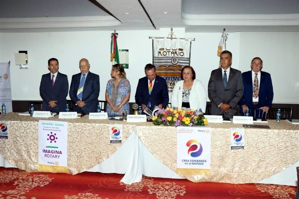 Patricio Flores, Gilberto Allen, Yeytzi Ordóñez Azuara, Salvador Rizzo, Alma Alicia González Cavazos, Raúl Flores Torres y Jorge Emilio Garza