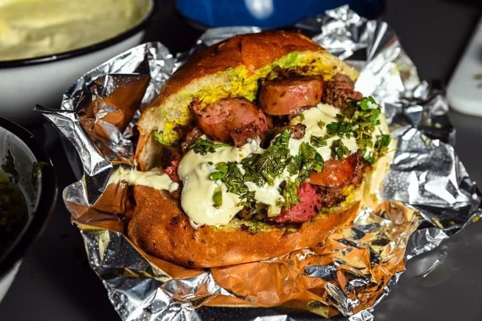 Para probar las tortas de picaña de Mau, una viral y creación regiomontana, hay que seguirle la pista en redes. No te defraudarán.