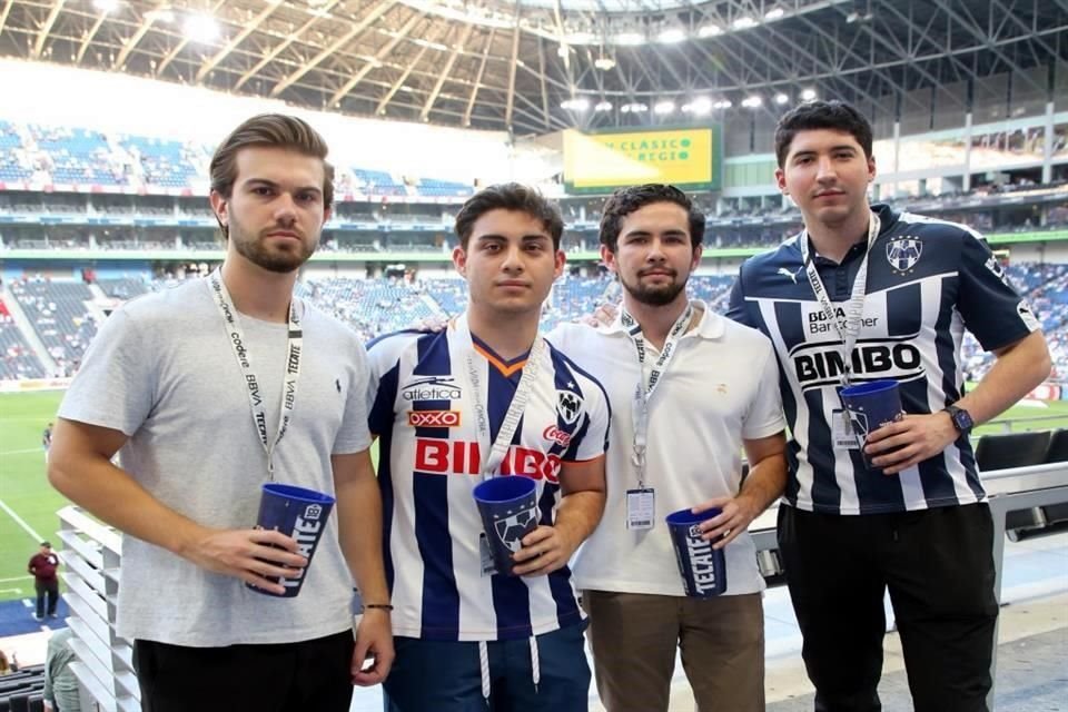 Jorge Luis García, Gustavo Álvarez, Luis David González y Alejandro Marro