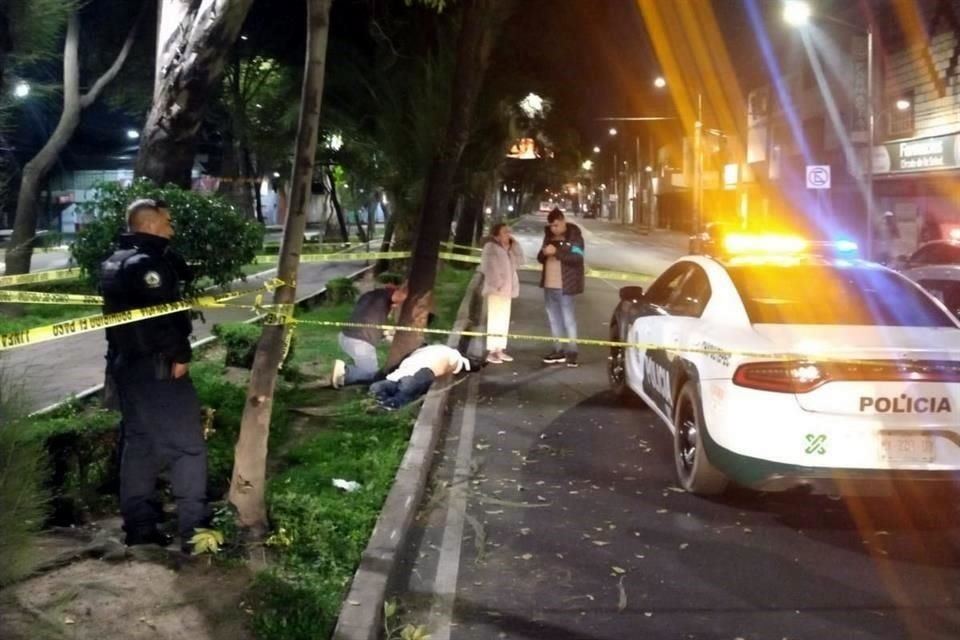 César, un motociclista que circulaba por Eje 3 Norte, murió tras sufrir un choque en la Colonia Pro Hogar, en la Alcaldía Azcapotzalco.