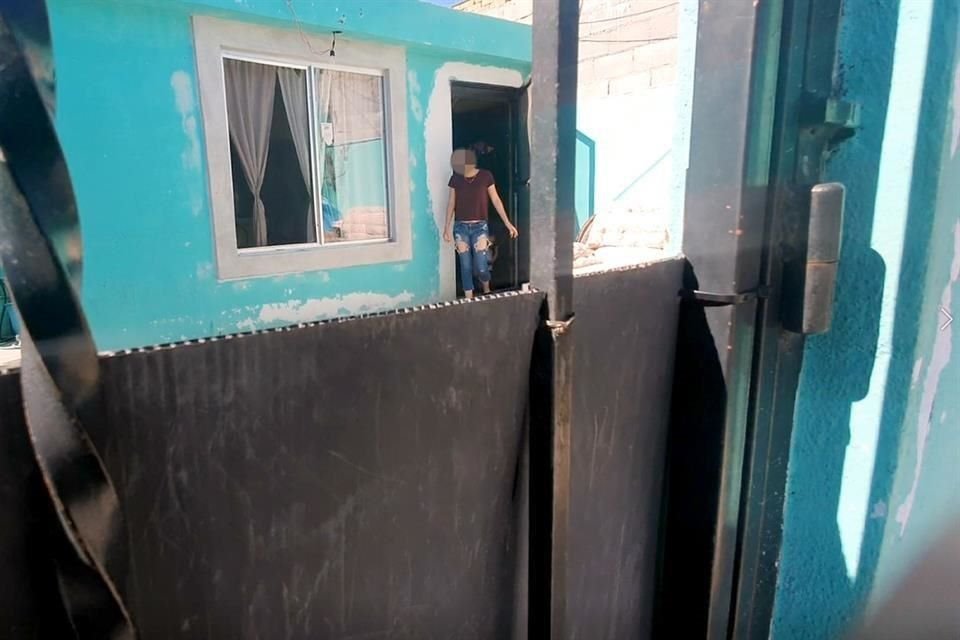 Manuel Reyna trabaja desde hace 22 años como operario en una planta automotriz en Saltillo, pero en el papel es socio de la empresa Romrex, presunta proveedora de una empresa de Glen Villareal.