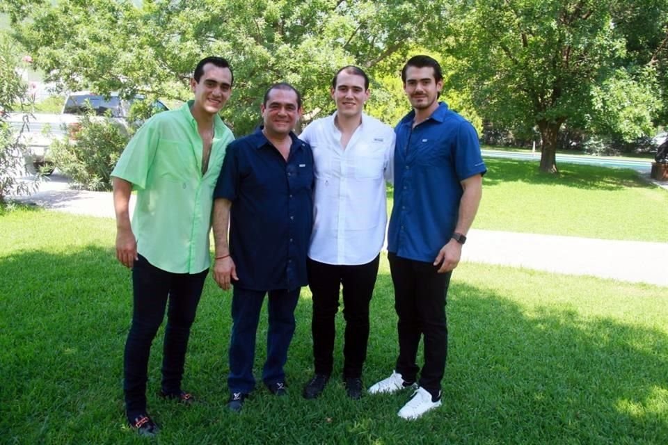 Roberto Cepeda García, Roberto Cepeda Walle, Alejandro Cepeda García y Eugenio Cepeda García