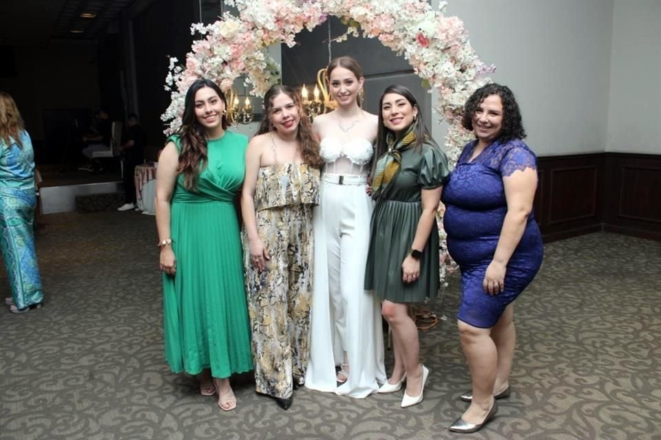 Daniela Quintero, Sayde Villarreal, Michelle González, Raisha Luna y Skaru Leal