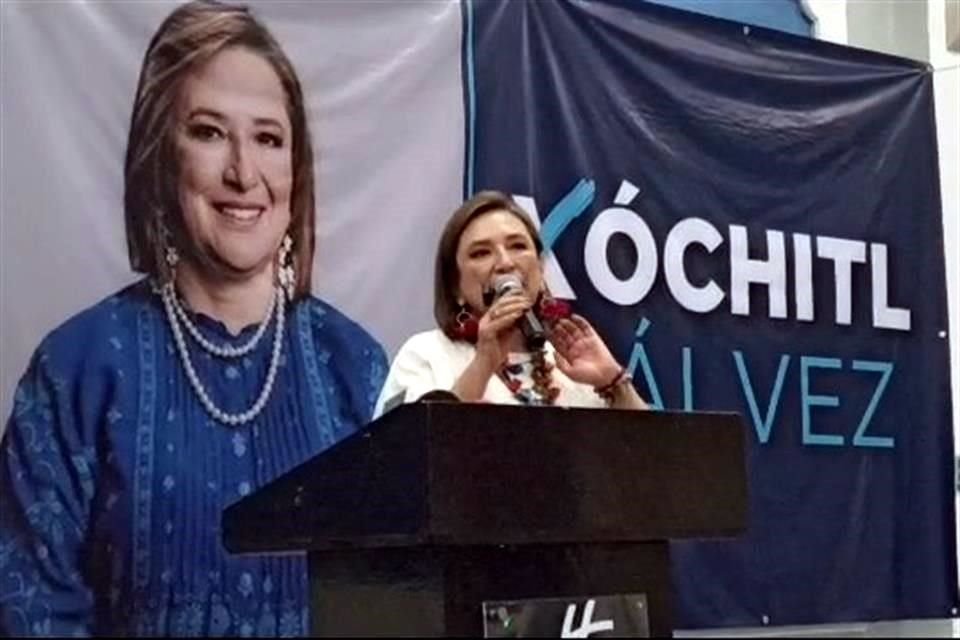 Durante la reunión de Gálvez con empresarios se escucharon gritos de '¡Presidenta!' '¡Presidenta!'.