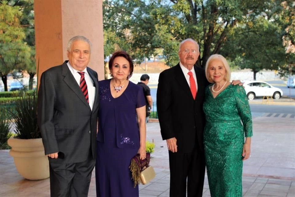 Indalecio Valdez, Lupita de la Garza de Valdez, Benjamín de la Garza y Olga Martha Cañamar de De la Garza