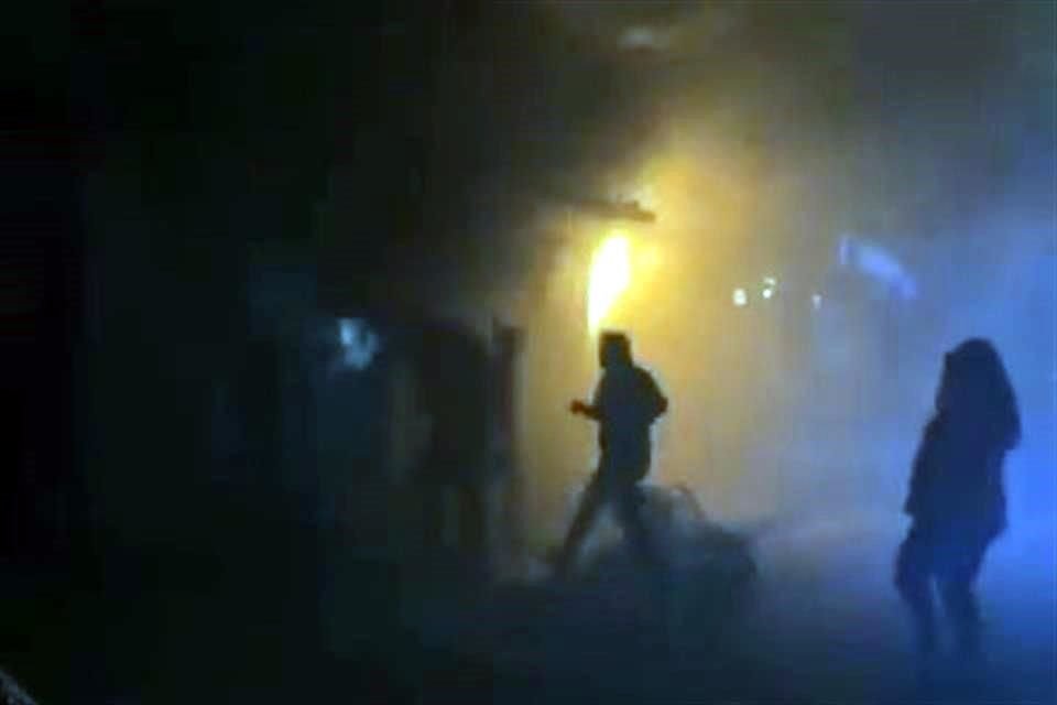 El incendio ocurrió durante la madrugada.