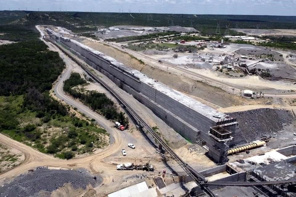La Presa Libertad tiene la capacidad para almacenar 221 de millones de metros cúbicos.