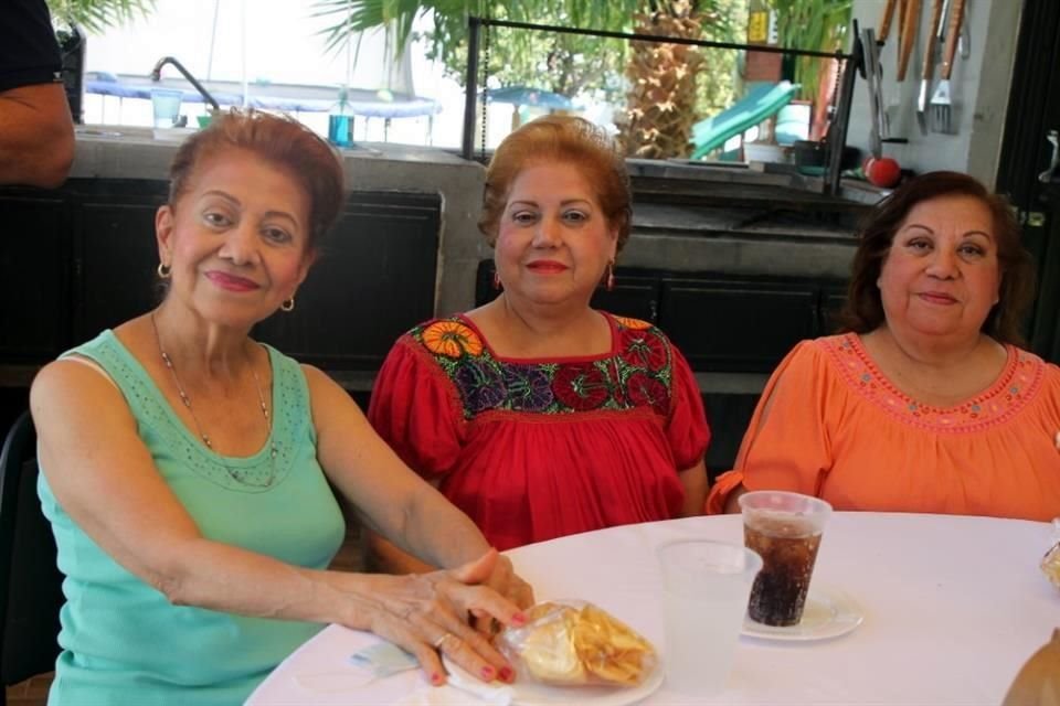 Virginia Cáceres, Rosa Cáceres y Bertha Cáceres