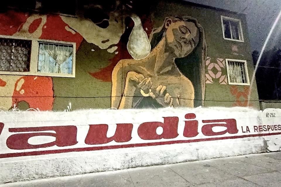 El mural forma parte de un programa de Prosoc y fue intervenido con propaganda de Claudia Sheinbaum.