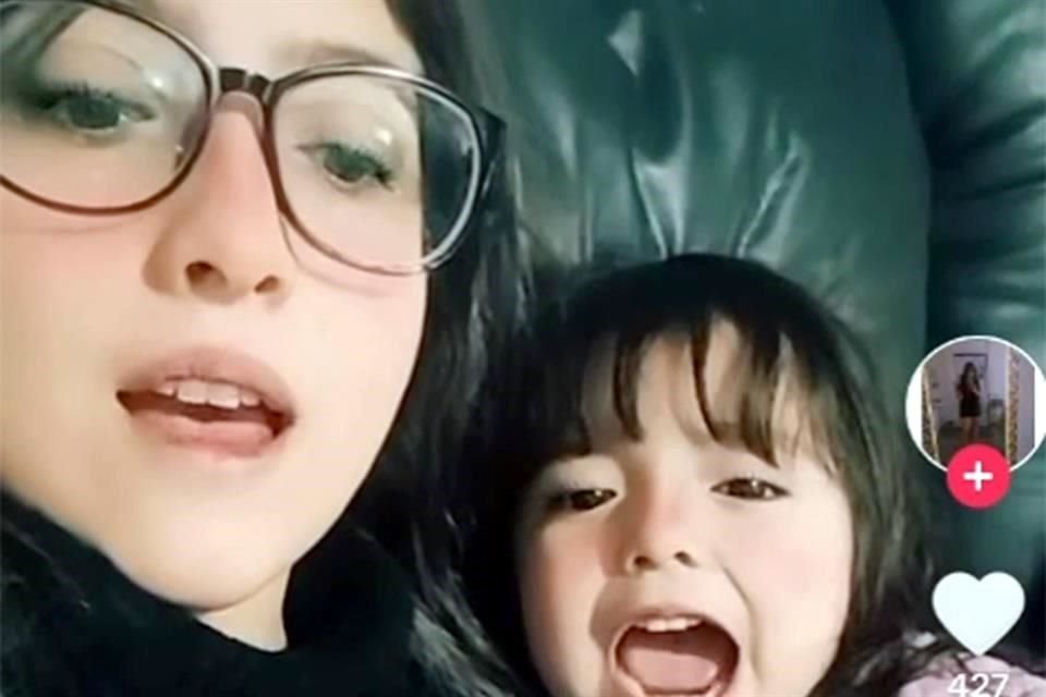 Papás y mamás comparten videos con sus hijos cantando el tema preventivo.