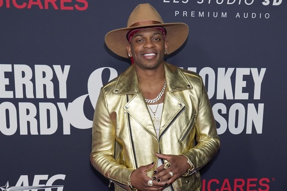 Jimmie Allen anunció que hará una gira de comedia de tres noches, aún estando en medio de la polémica por acusaciones de agresión sexual.