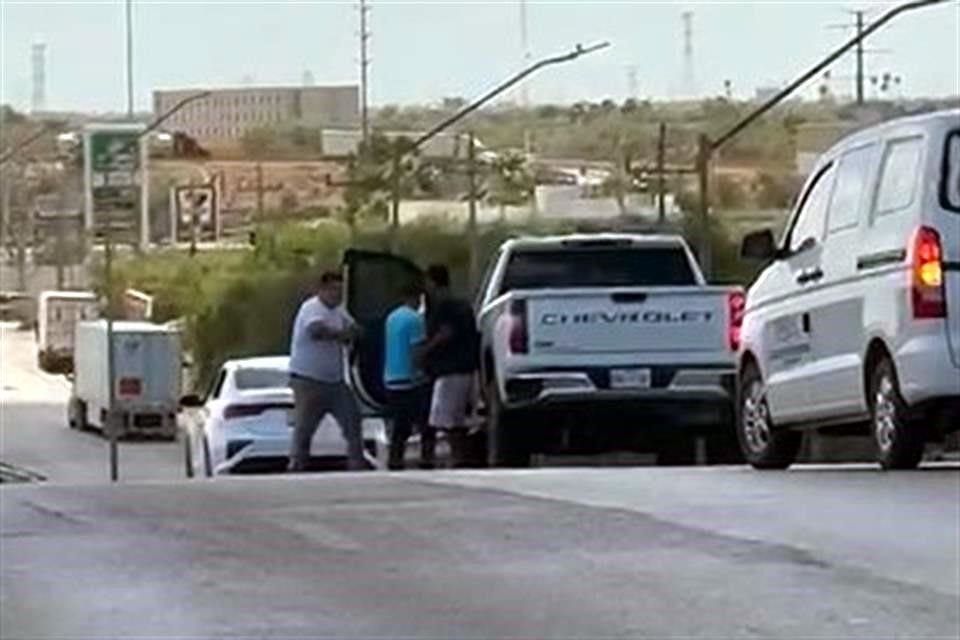 Los robos de vehículos a mano armada se registraron en el puente LG, en la carretera Reynosa-Río Bravo.