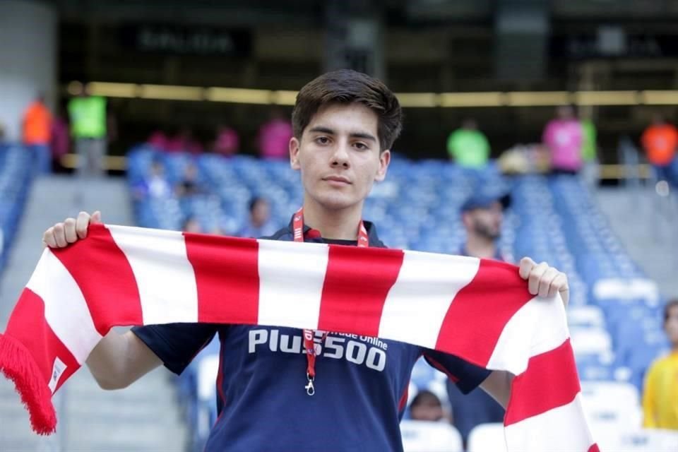 Afición regiomontana gozó en grande la fiesta que armaron Atlético de Madrid y Real Sociedad en Monterrey. Así se vivió el ambiente en el Gigante de Acero.