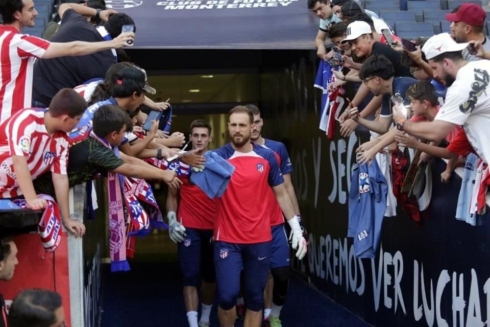 Afición regiomontana gozó en grande la fiesta que armaron Atlético de Madrid y Real Sociedad en Monterrey. Así se vivió el ambiente en el Gigante de Acero.