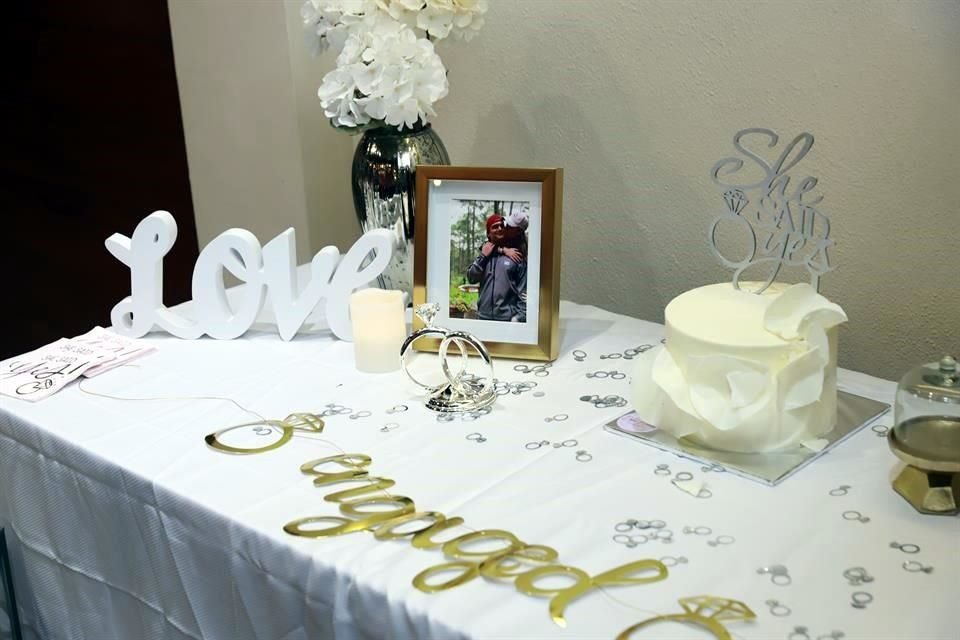 Pedida Pedro Pablo Ramírez Ayala y Janine Dean Gómez Montemayor