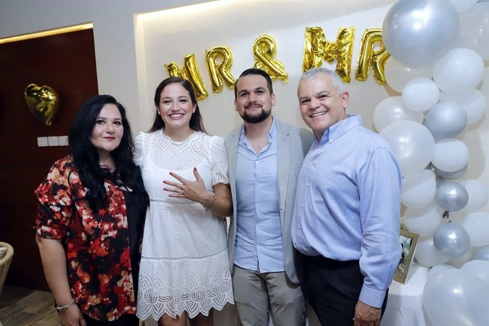 Janett Ayala de Ramírez, Janine Dean Gómez Montemayor, Pedro Pablo Ramírez Ayala y Jorge Sergio Ramírez Lizarraga