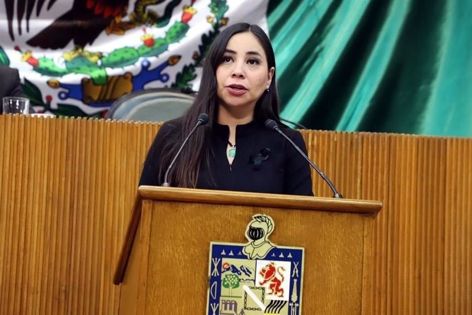 Lilia Olivares, Diputada del PAN.