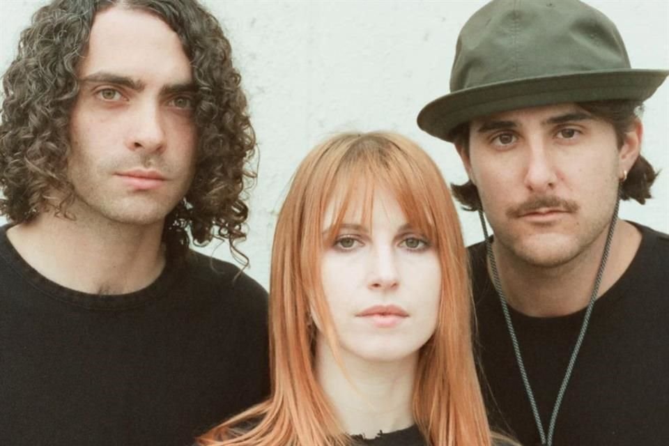 El grupo Paramore canceló el resto de sus conciertos en Norteamérica a causa de una infección pulmonar de Hayley Williams.