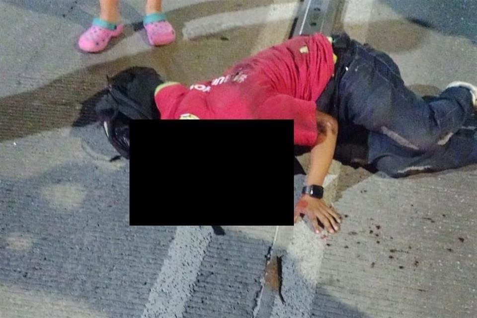 Un joven falleció luego de ser arrollado por una unidad del Metrobús de la Línea 7, en la Colonia Tepeyac Insurgentes, Alcaldía Gustavo A. Madero.