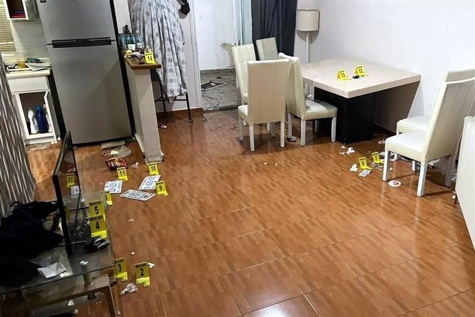 Al interior del domicilio se encontró diferentes dosis de droga.