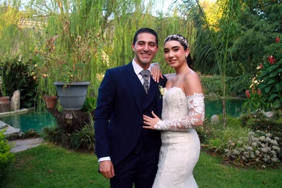 Carlos Eduardo González Granados y Natalia Orendáin Fanjon