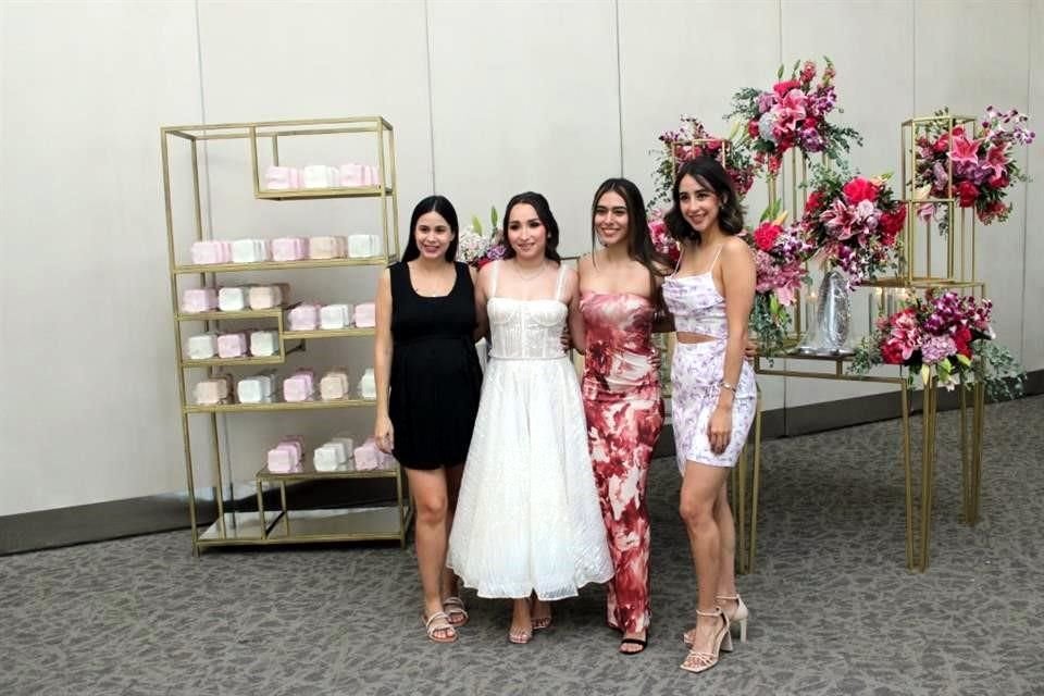 Daniela Garza, Eloísa Garza, Alejandra Leal y Diana Mathan