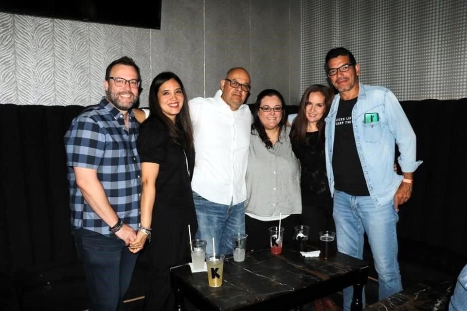 José Luis García, Eliette Sahagún, Óscar Ojeda, Jeanethe González, Fernanda Roiz y Roger Rodríguez