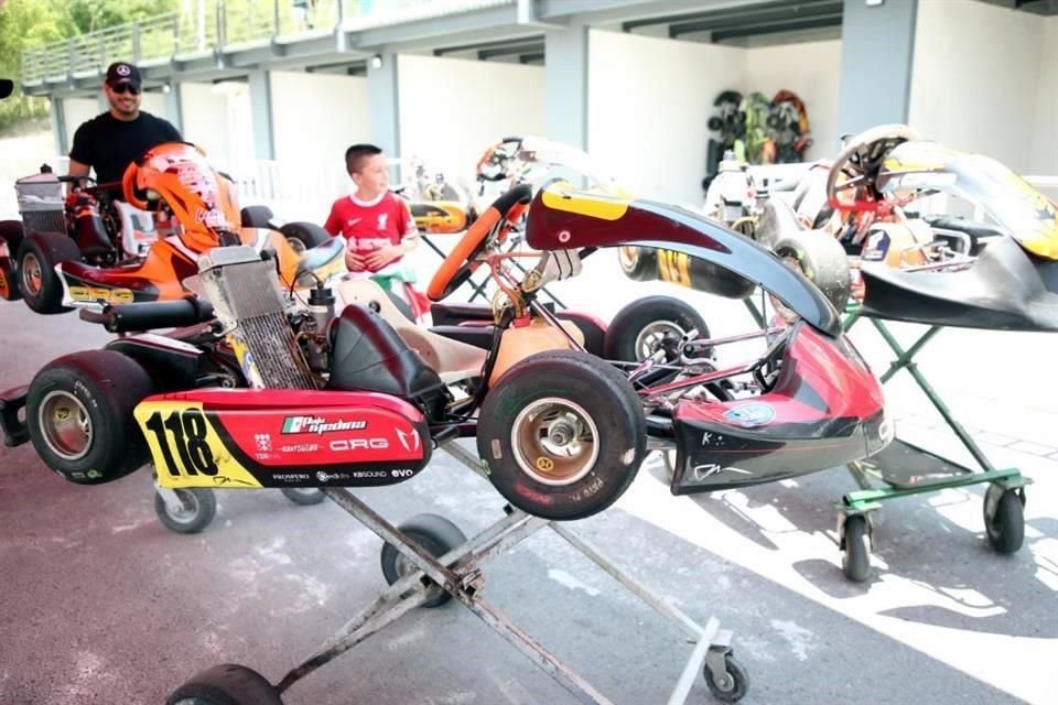 Kart de Patricio Medina ganador de primer lugar de categoria Rotax Micro Max y Rotax Mini Max