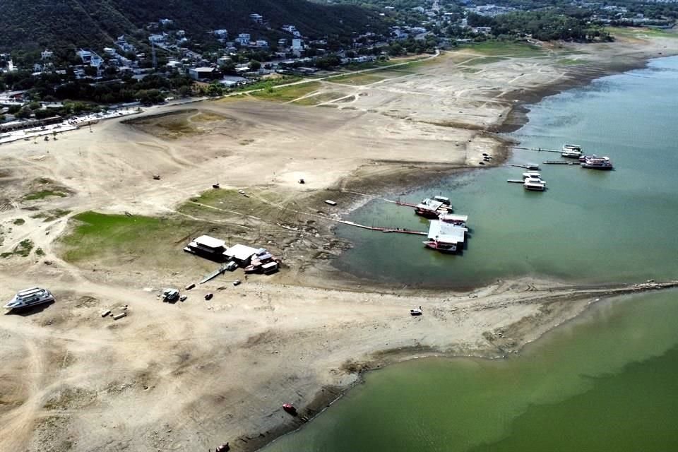 Con un almacenamiento del 22 por ciento y una extracción de 2 mil 923 litros por segundo, la Presa La Boca sólo aportaría agua por un mes.