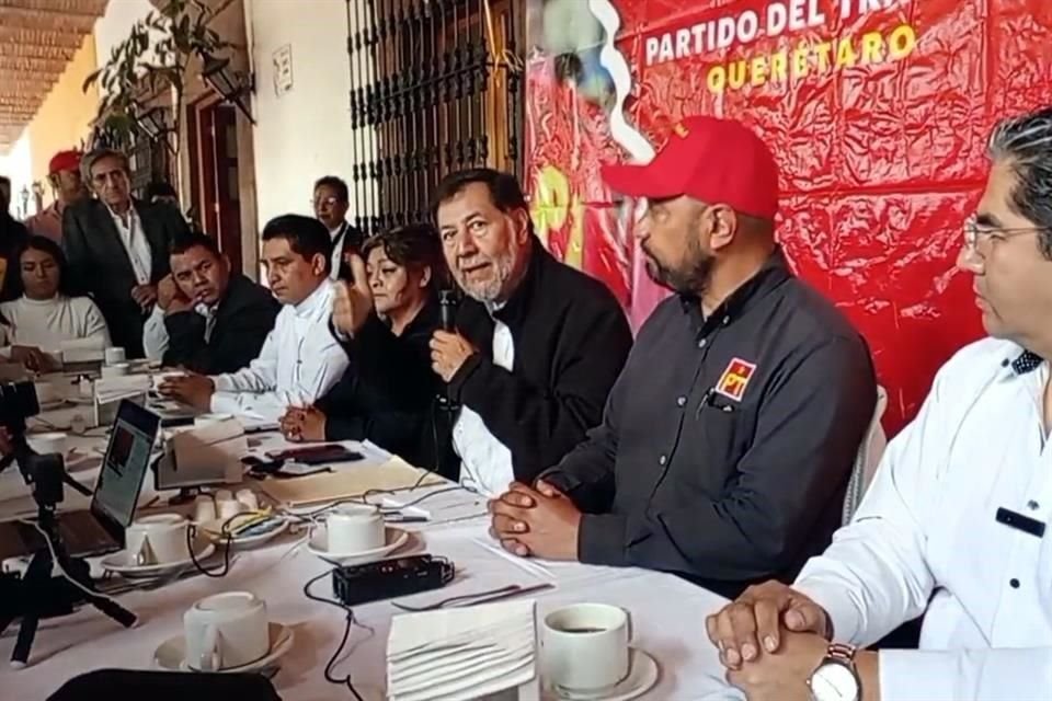 Fernández Noroña en conferencia de prensa en Querétaro.