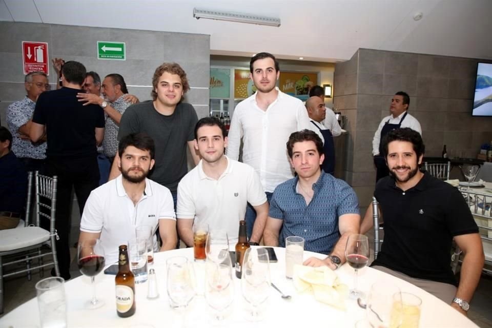 Humberto Garza, Gabriel Ortiz, César Santos, Eduardo Piña, Abelardo Treviño y Jaime Quintana