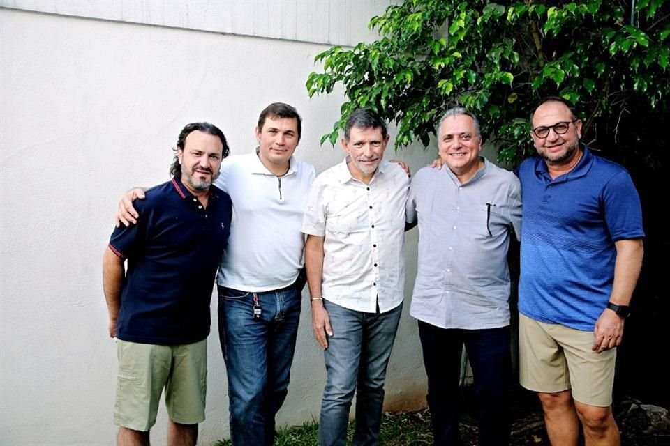 Victor Monroy, Juan Pablo Salazar, Jorge de la Garza, John Colyer y Mario Medrano