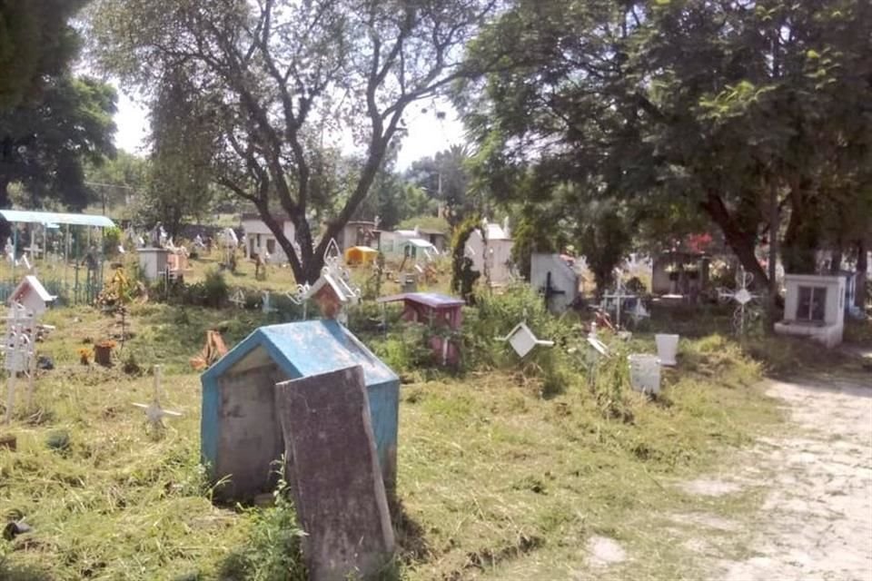 Habitantes de San Gregorio Atlapulco, en Xochimilco, realizarán una manifestación pacífica para la defensa del panteón comunitario; acusan presencia de operadores políticos.