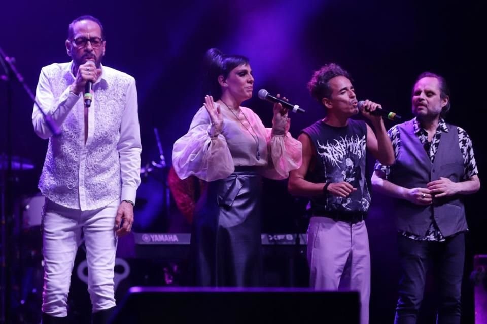 Marysol Sosa, hija de José José, alineó con La Lupita y Rubén Albarrán para revivir los clásicos. 