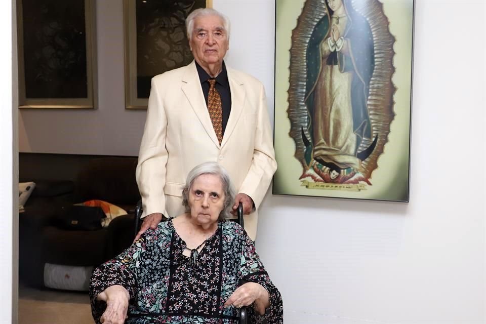 Máximo Gregorio Salas Espinosa y María Antonieta de Zamacona Escandón